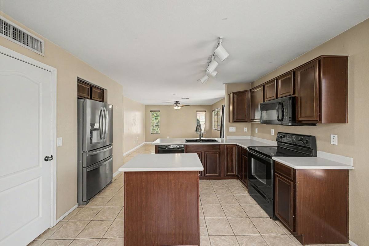 House for rent at 4809 W Valencia Dr, Laveen, AZ 85339