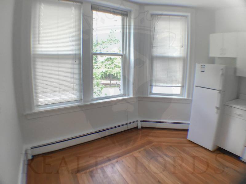 Apartment for rent at 1539 Beacon St #11, Brookline, MA 02446