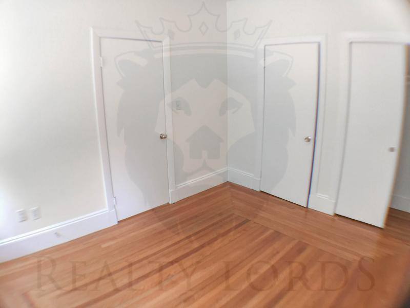 Apartment for rent at 1539 Beacon St #11, Brookline, MA 02446