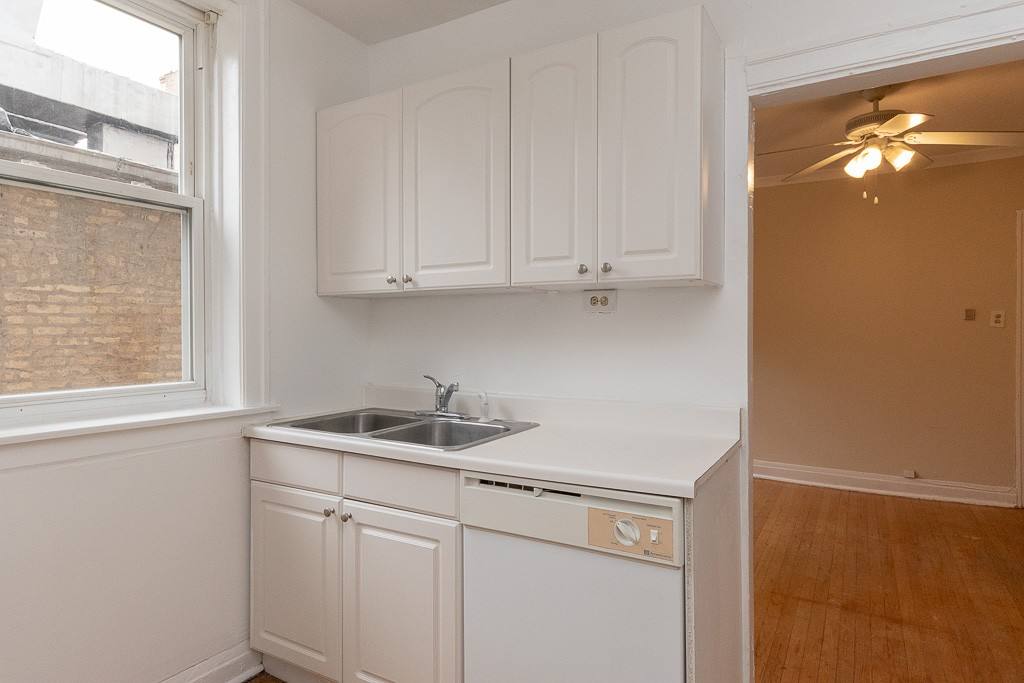 Apartment for rent at 4409 Kenneth #A3, Chicago, IL 60630