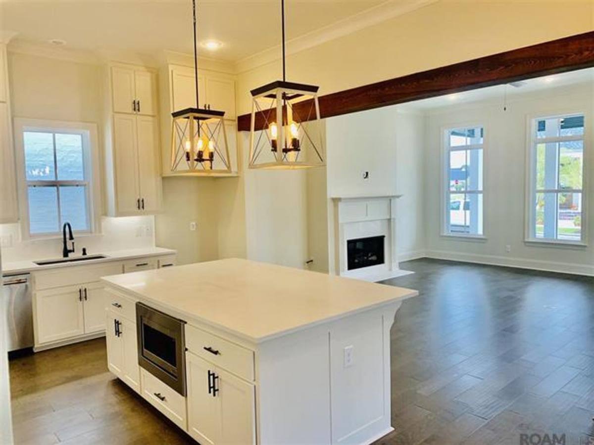 House for rent at 2212 Belfleur St, Baton Rouge, LA 70808