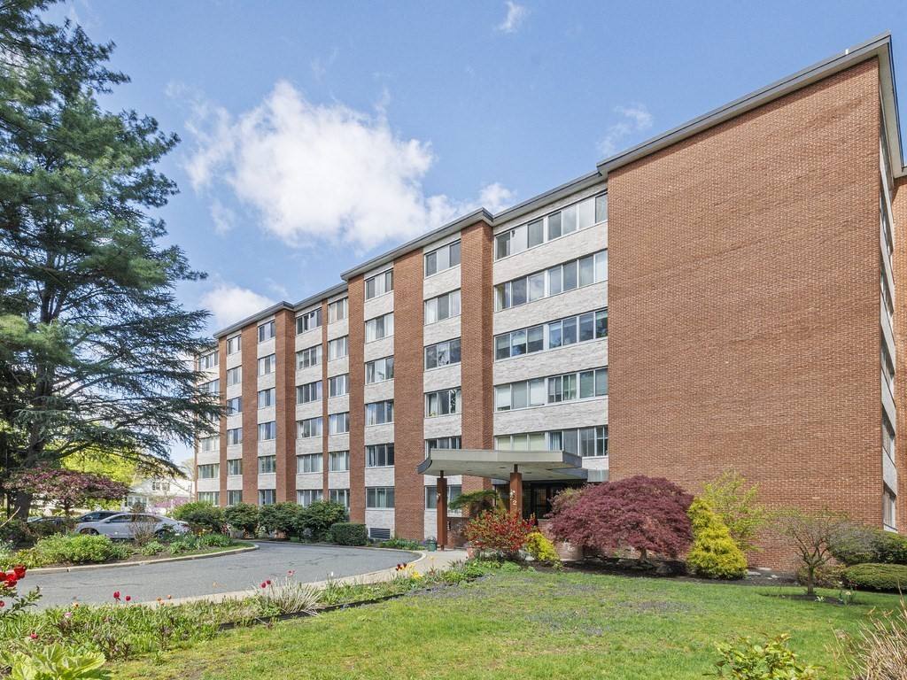 Apartment for rent at 22 Chestnut Place #501, Brookline, MA 02445