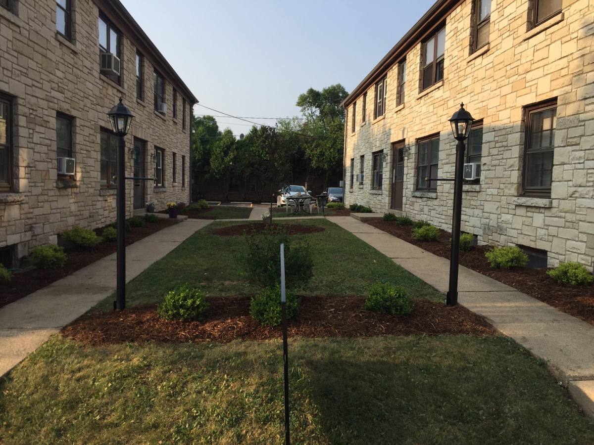 Apartment for rent at 1550-52 E Capitol Dr, Milwaukee, WI 53211