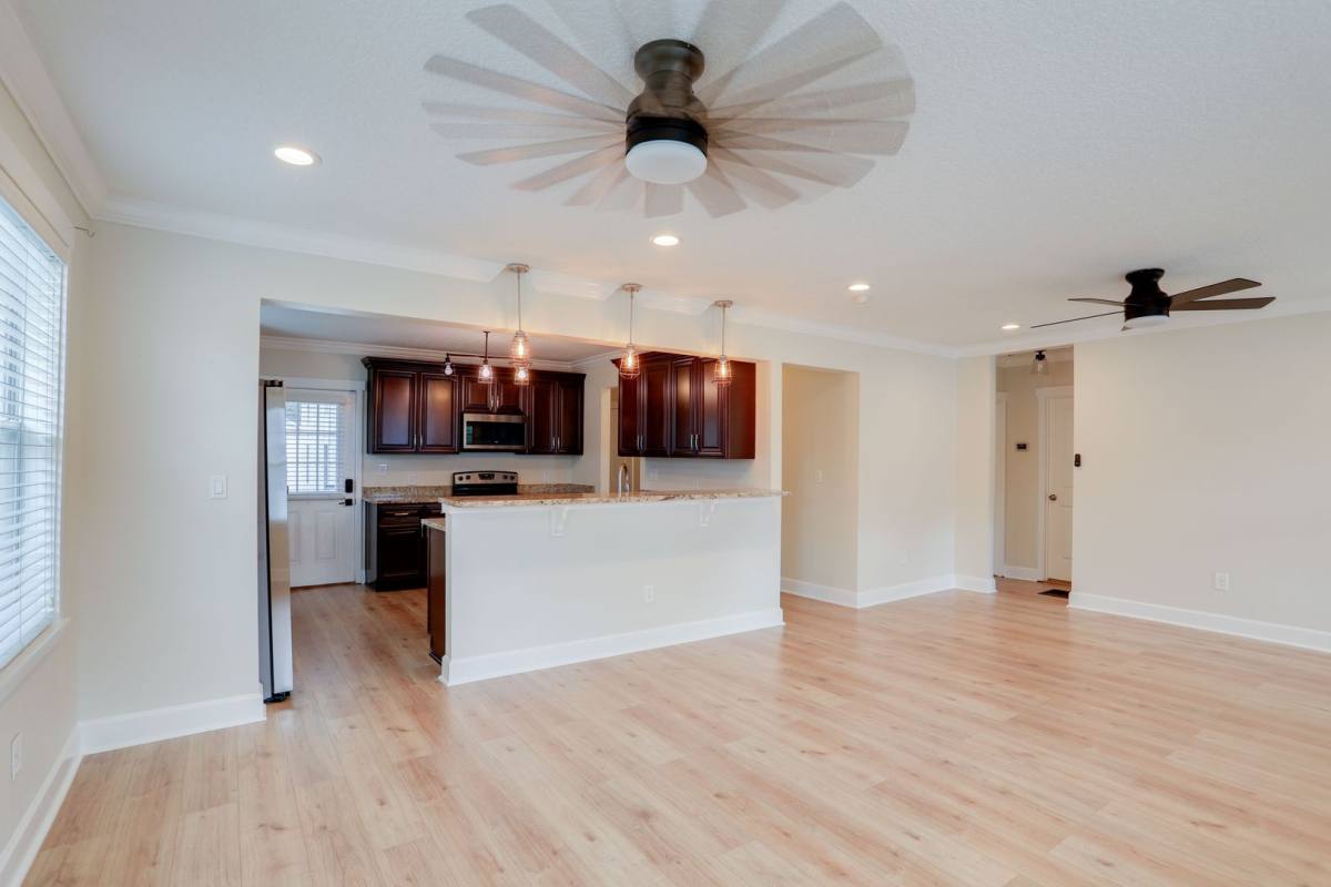 House for rent at 1033 N Hampton Ave, Orlando, FL 32803