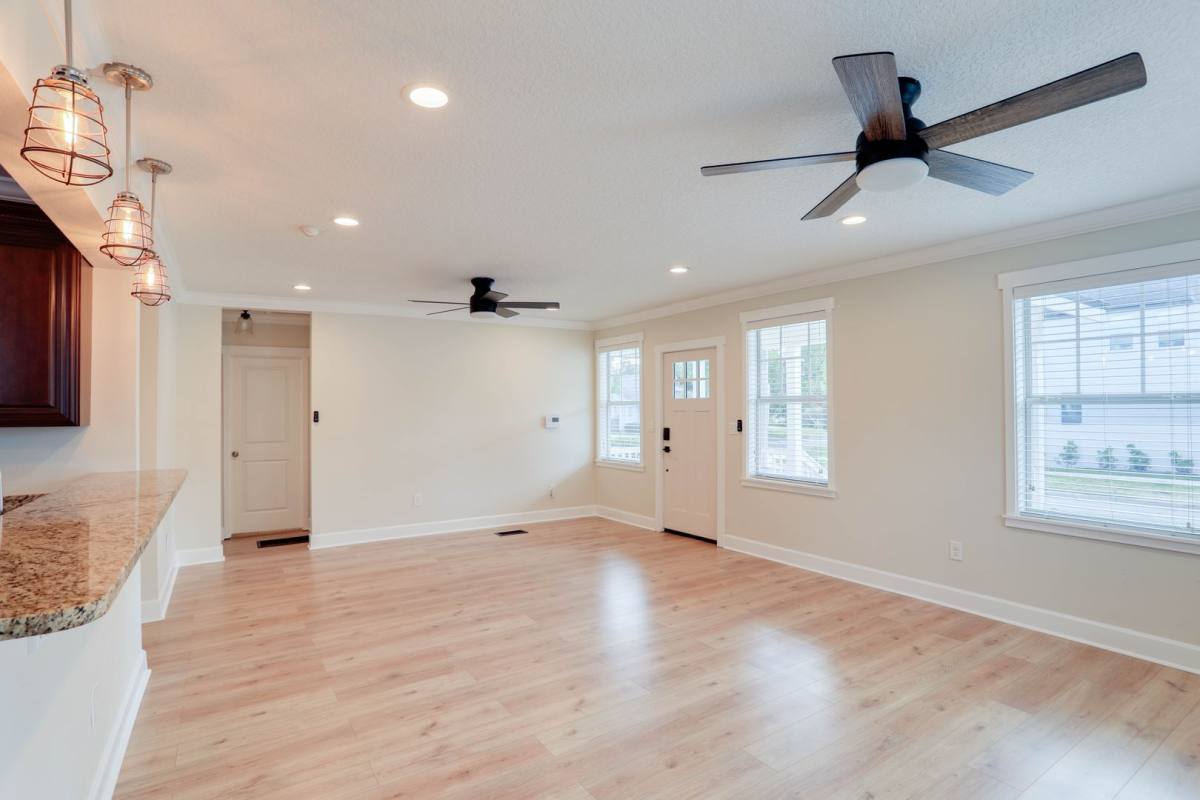 House for rent at 1033 N Hampton Ave, Orlando, FL 32803