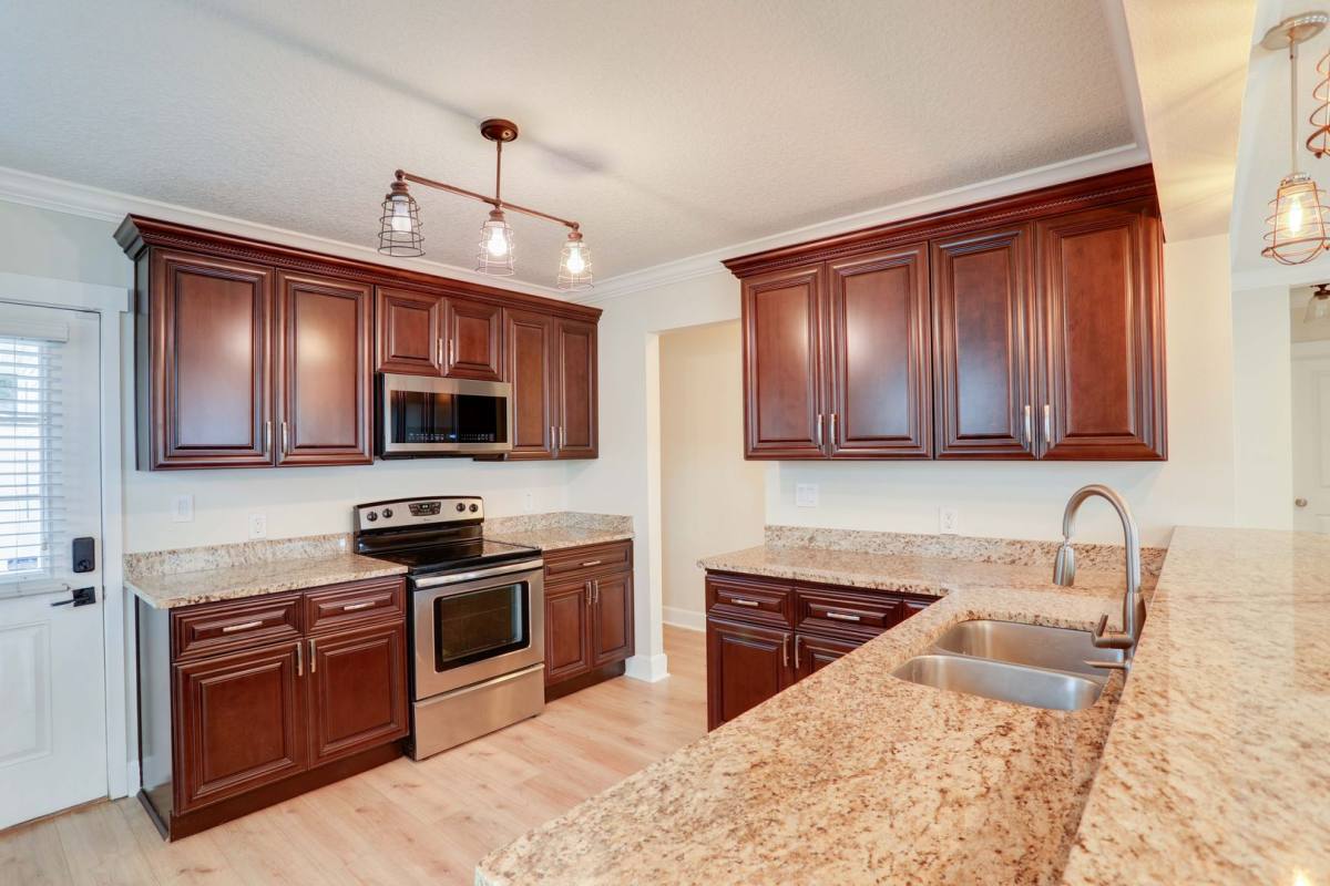 House for rent at 1033 N Hampton Ave, Orlando, FL 32803