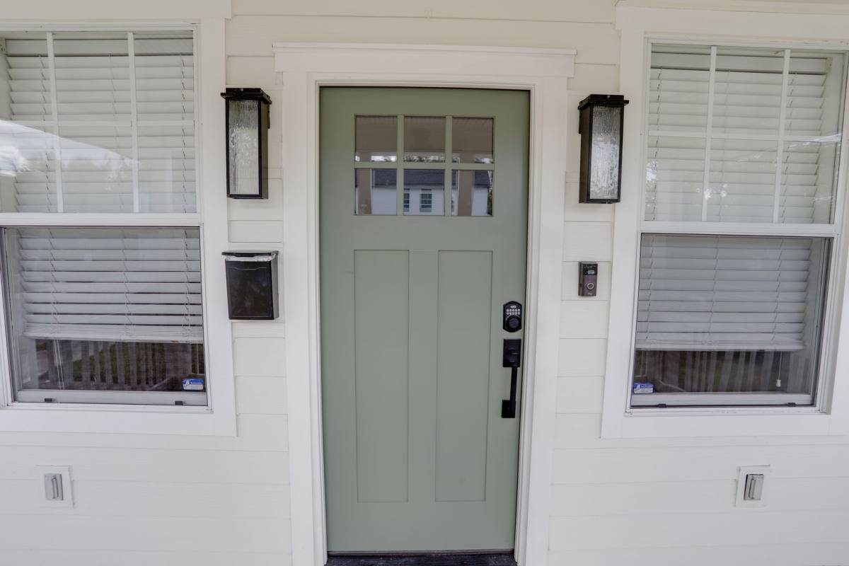 House for rent at 1033 N Hampton Ave, Orlando, FL 32803