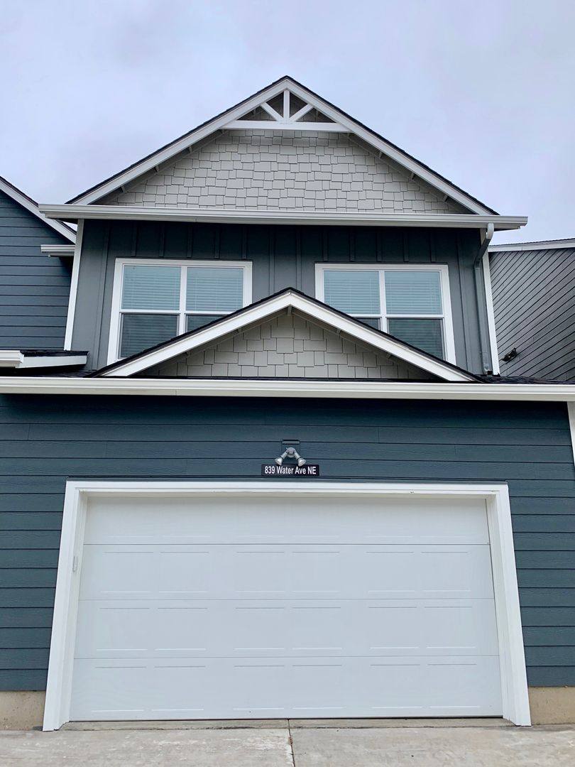 Townhouse for rent at 839 Water Ave NE, Albany, OR 97321