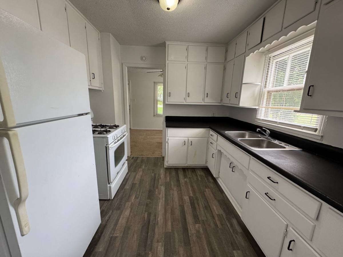 House for rent at 1088 S Morgantown Rd, Greenwood, IN 46143