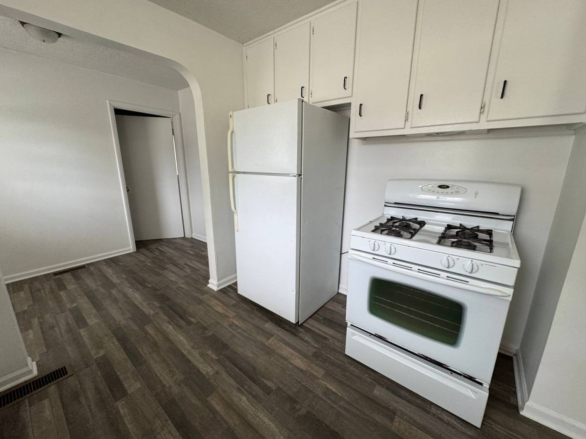 House for rent at 1088 S Morgantown Rd, Greenwood, IN 46143