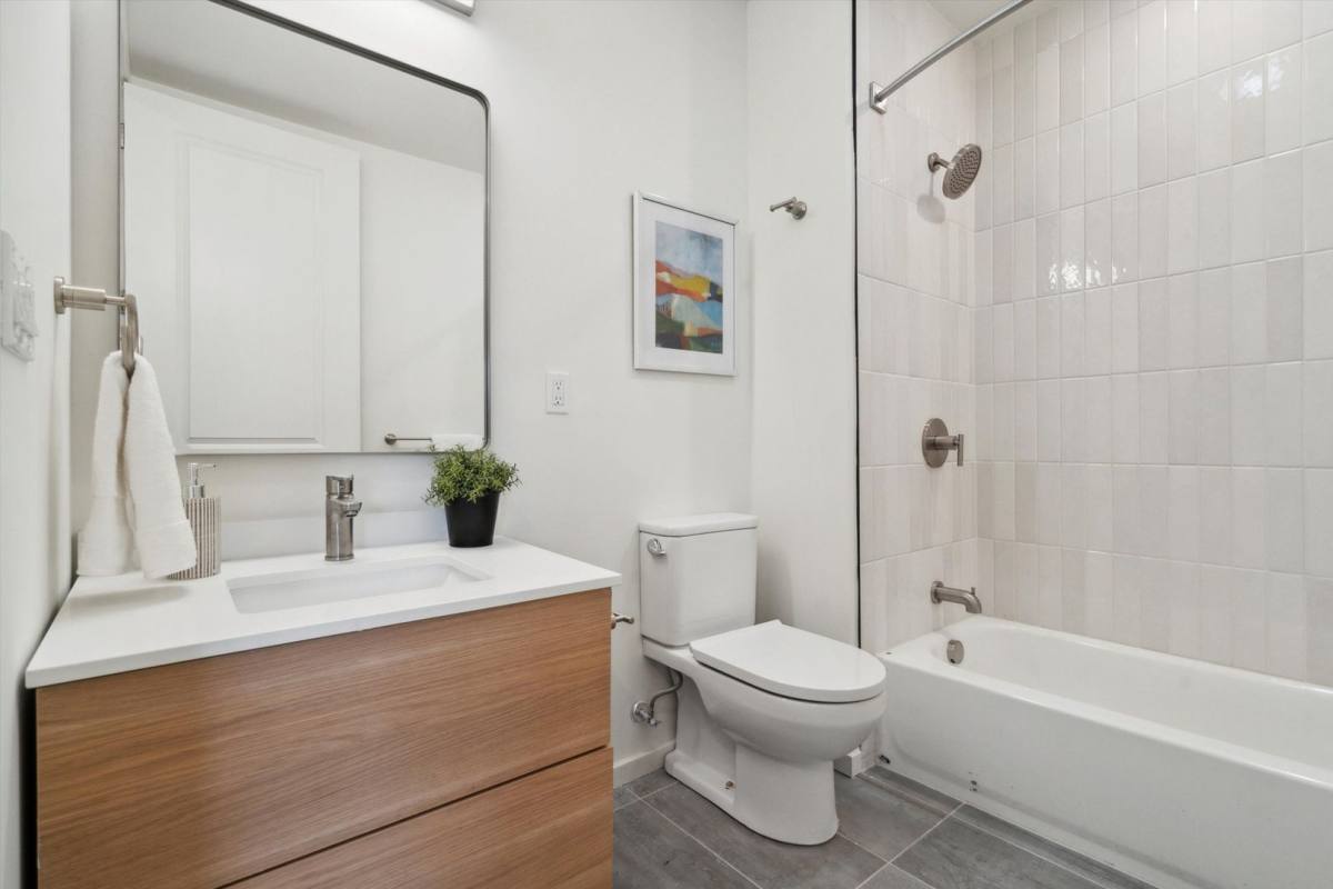 Apartment for rent at 225 N 12th St, Philadelphia, PA 19107