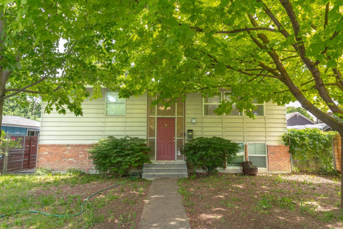 House for rent at 429 S Miller St, Wenatchee, WA 98801