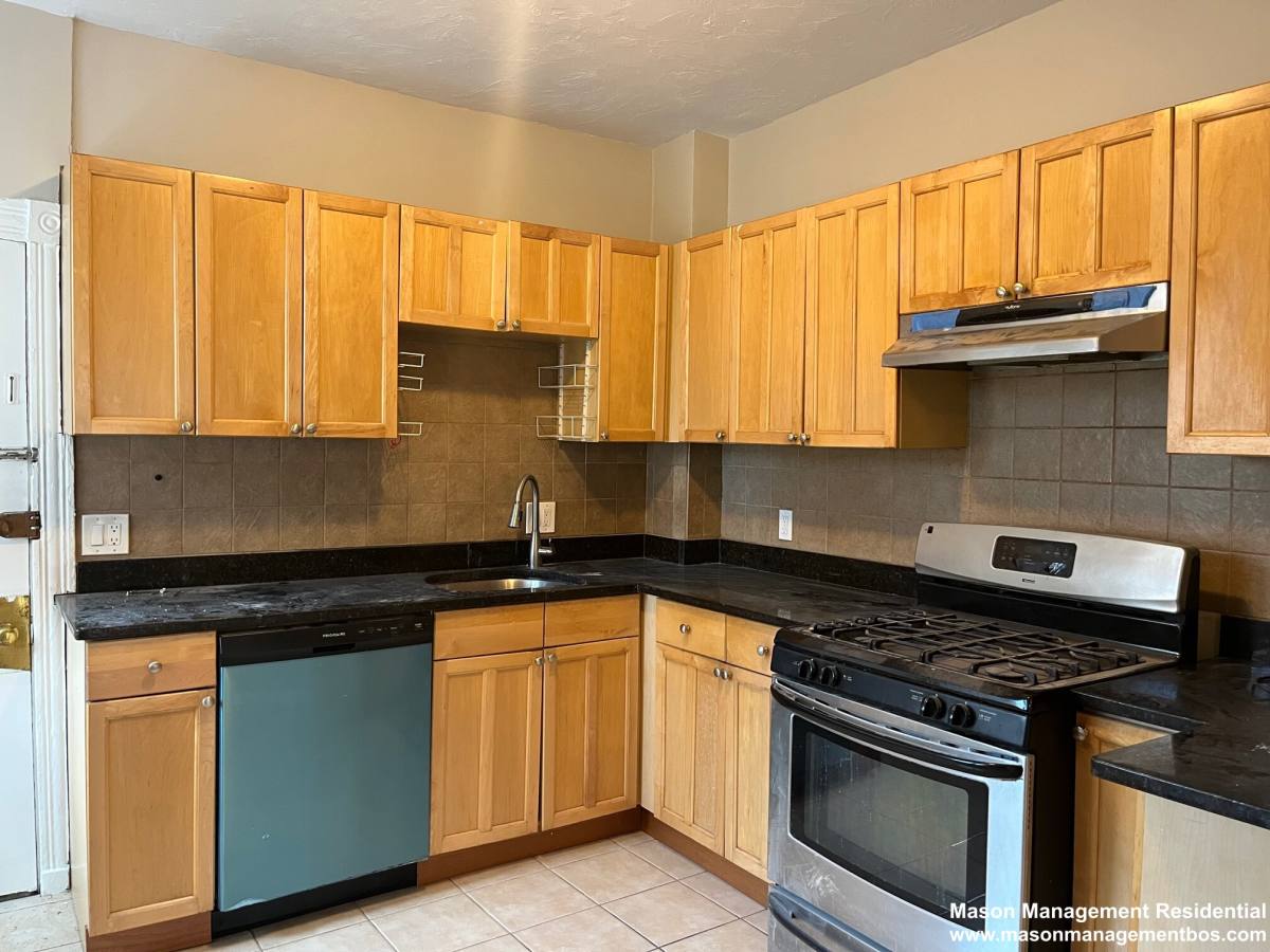 Apartment for rent at 10 Glenville Ave #3, Allston, MA 02134