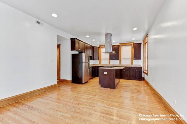 Apartment for rent at 3153 N Hudson Ave #1, Chicago, IL 60657