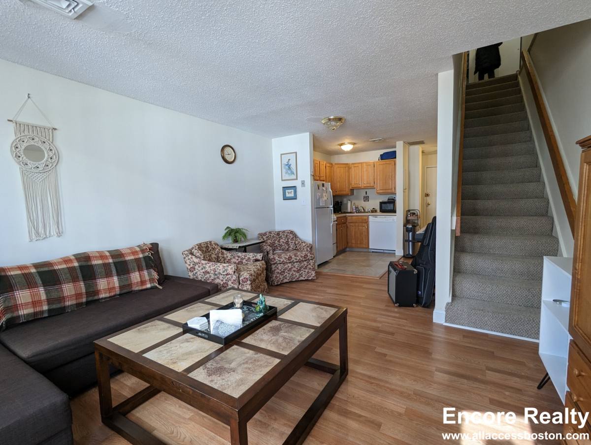 Apartment for rent at 1078 Boylston St #2, Boston, MA 02115