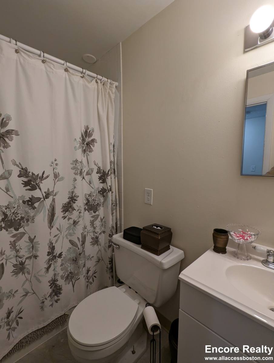 Apartment for rent at 1078 Boylston St #2, Boston, MA 02115