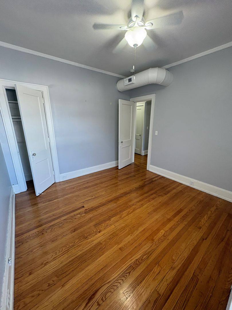 Apartment for rent at 307 S 39th St, Omaha, NE 68131