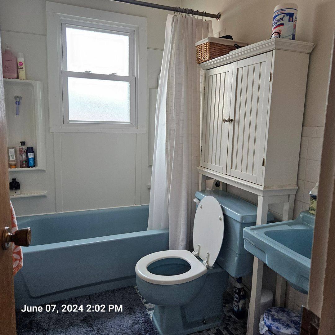 Apartment for rent at 1015 W Benton St #64, Iowa City, IA 52246
