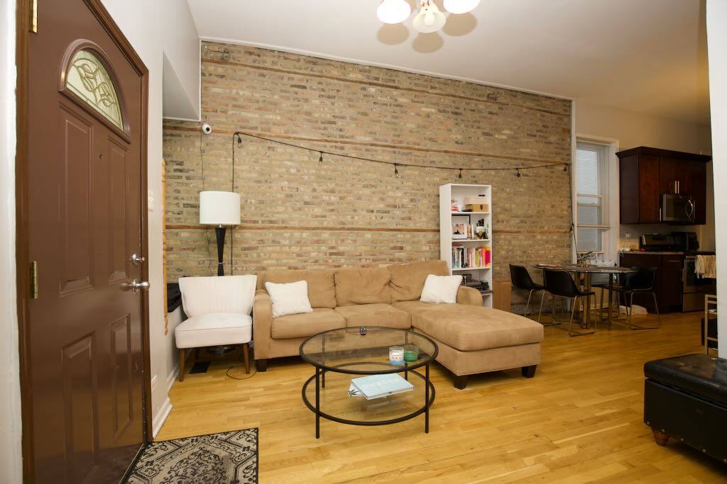 Apartment for rent at 1252 Greenview #3, Chicago, IL 60642