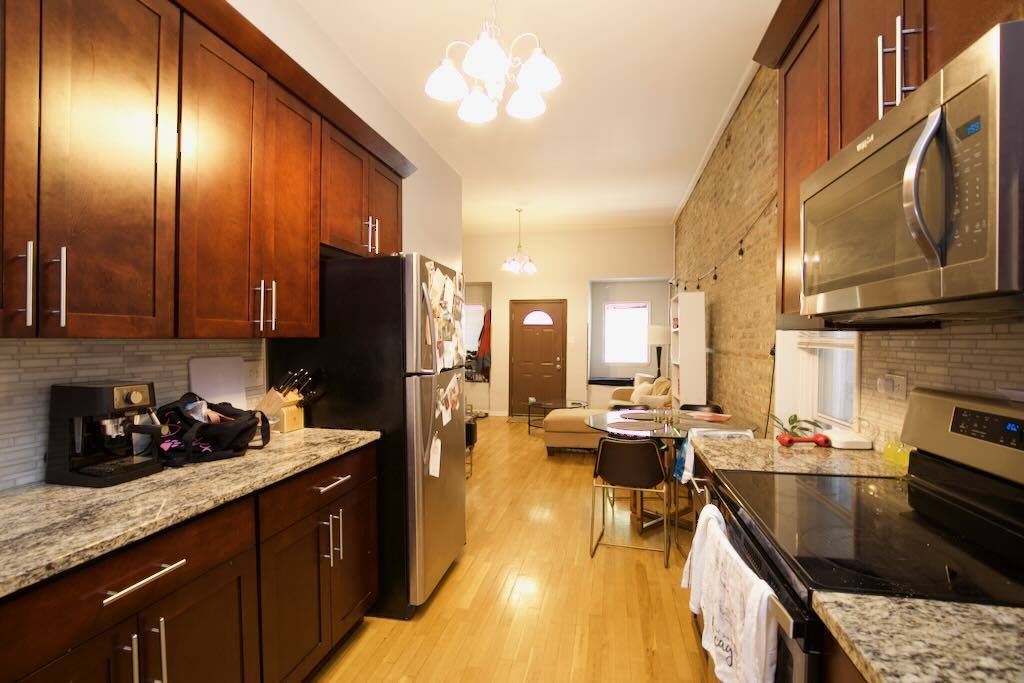 Apartment for rent at 1252 Greenview #3, Chicago, IL 60642