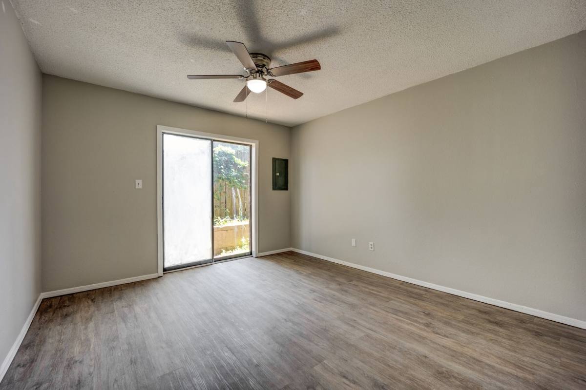 Apartment for rent at 2022 Phoenix Ave, Fort Smith, AR 72901