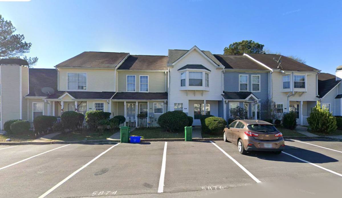Townhouse for rent at 5876 Trent Walk Dr, Lithonia, GA 30038