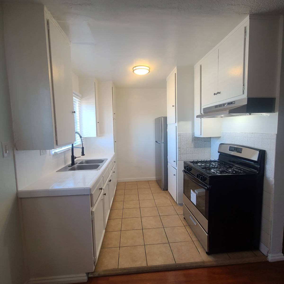 Apartment for rent at 7112 S Harvard Blvd, Los Angeles, CA 90047