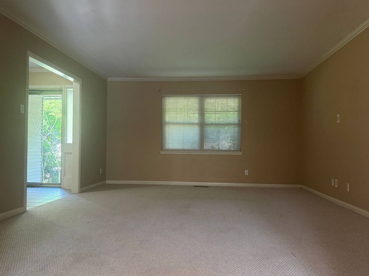 House for rent at 323 Auburn Dr, Little Rock, AR 72205