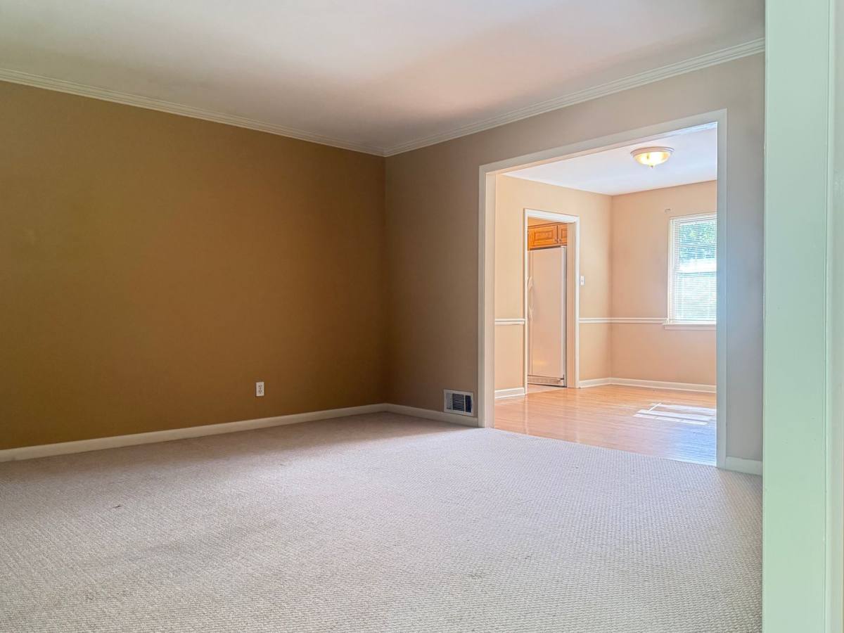 House for rent at 323 Auburn Dr, Little Rock, AR 72205