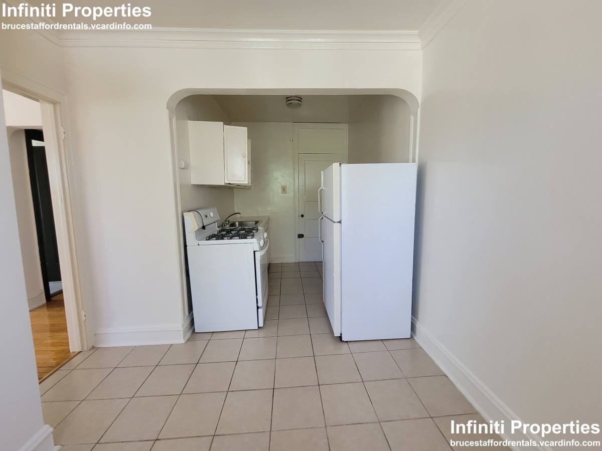 Apartment for rent at 9000 S Aberdeen #B, Chicago, IL 60620