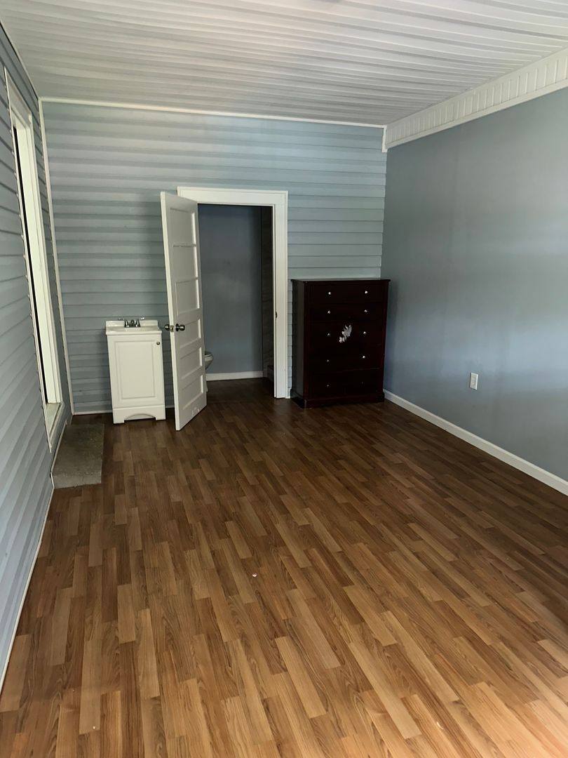 House for rent at 2719 Old Country Club Rd, Pearl, MS 39208