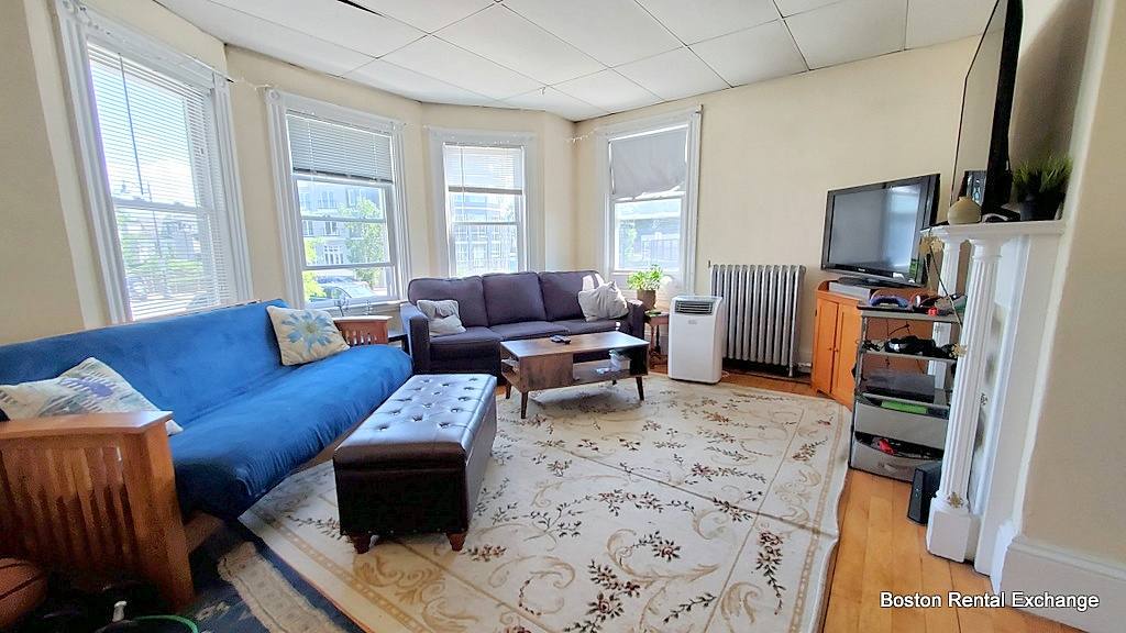 Apartment for rent at 757 Somerville Ave #1, Somerville, MA 02143