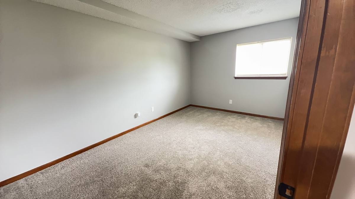 Apartment for rent at 3403 NW Duncan Rd, Blue Springs, MO 64015