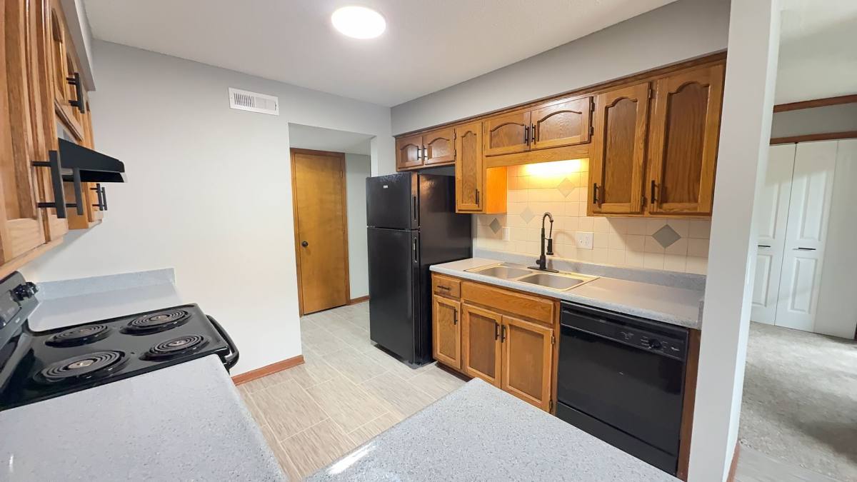 Apartment for rent at 3403 NW Duncan Rd, Blue Springs, MO 64015