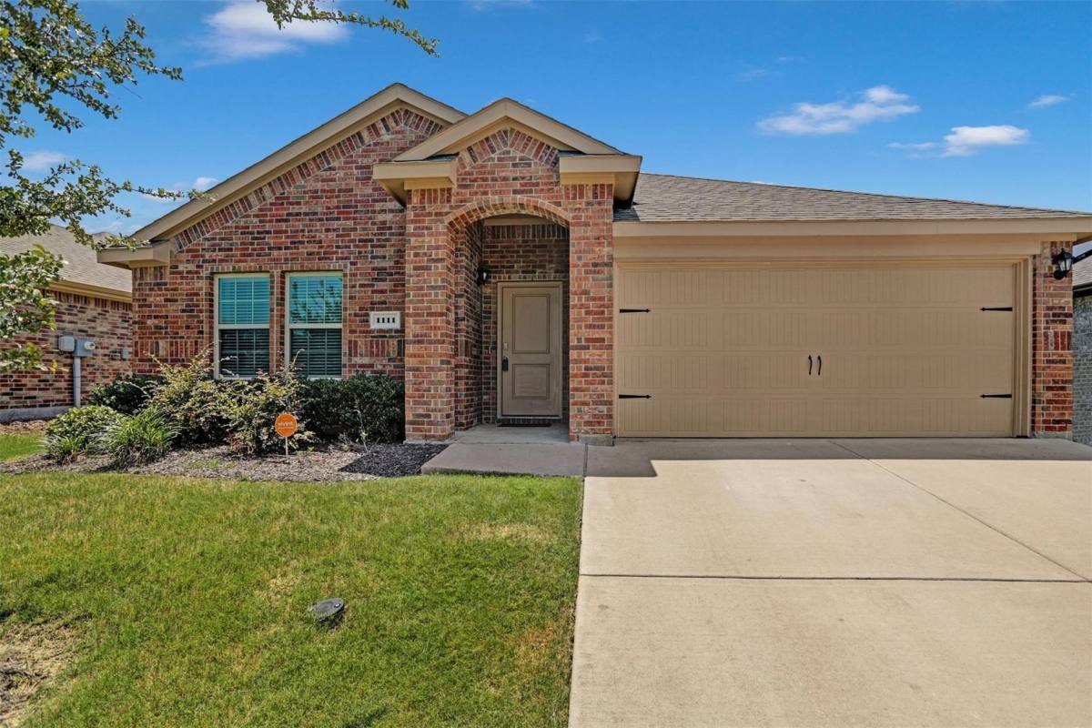 House for rent at 1111 Meadow Side Dr, Princeton, TX 75407