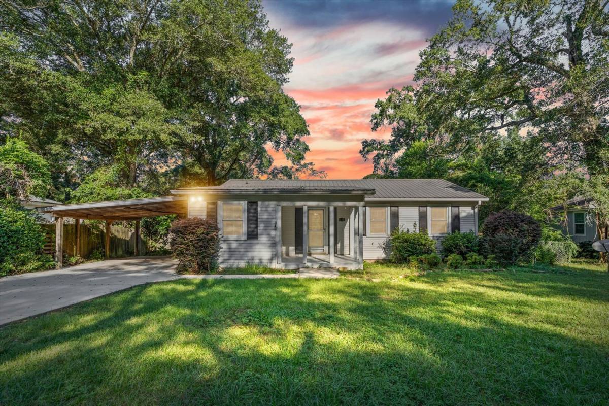 House for rent at 315 Azalea Circle W, Mobile, AL 36608