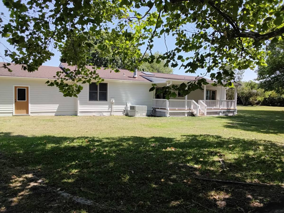 House for rent at 4331 Highway, Newport, NC 28570