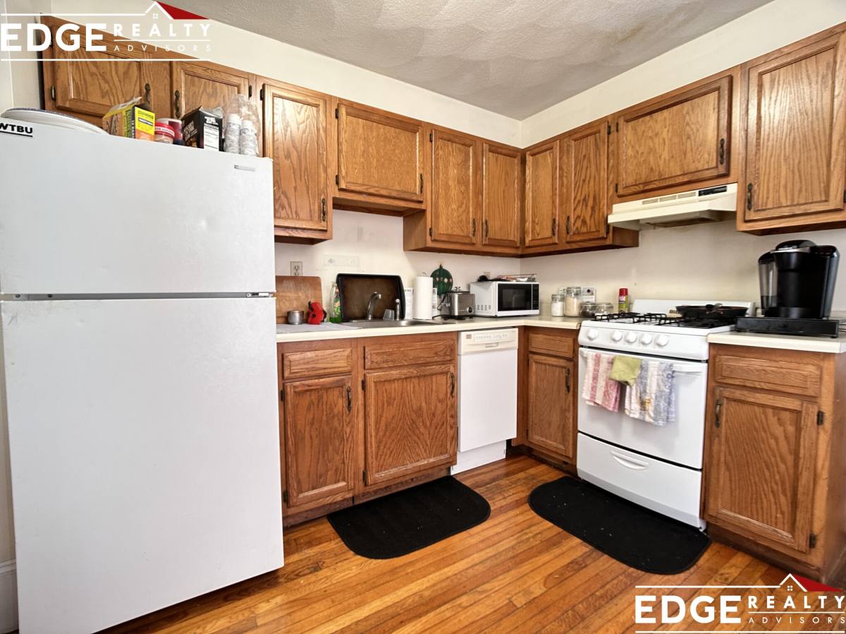 Apartment for rent at 34 Foster St, Brighton, MA 02135