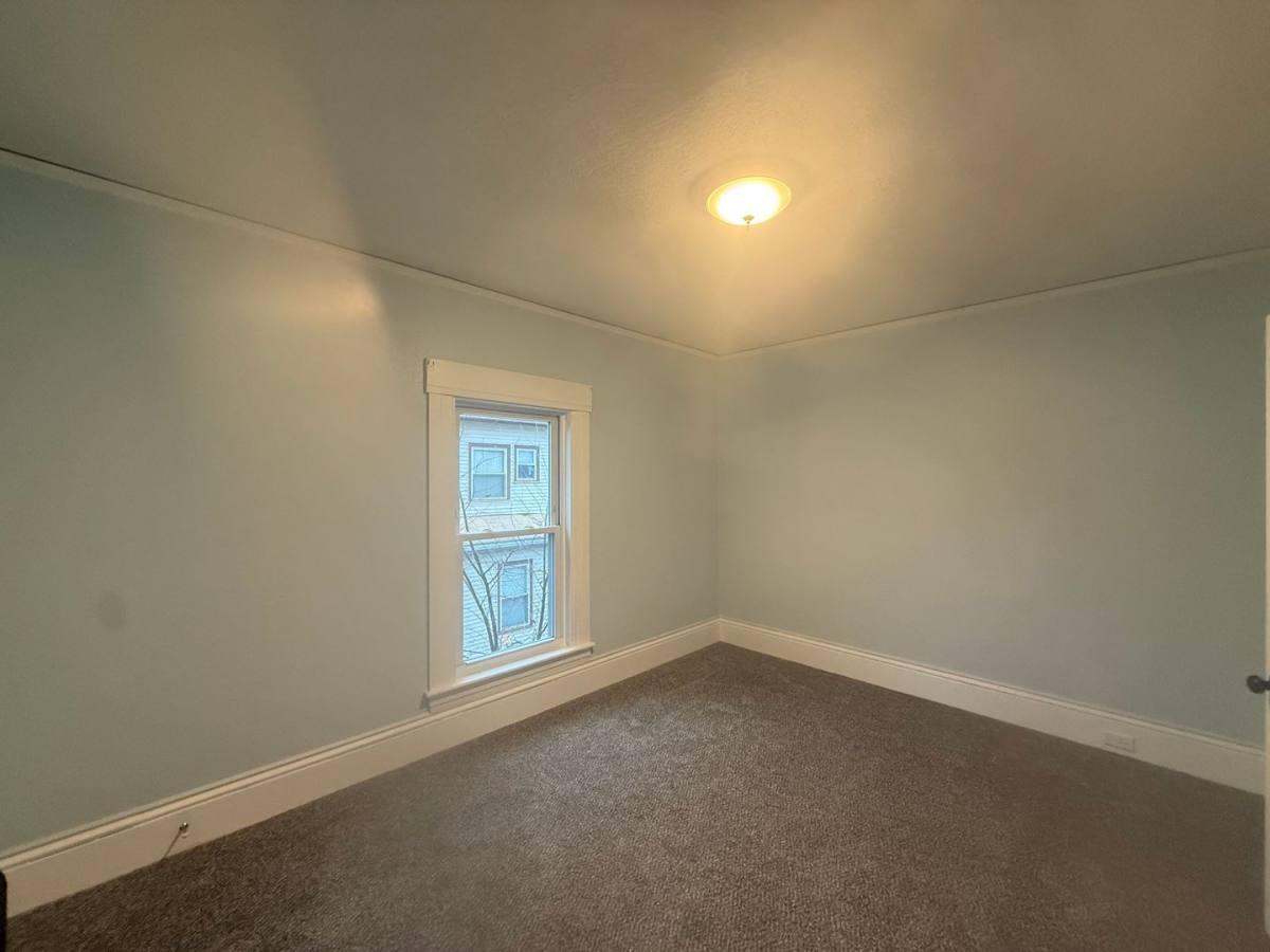 Apartment for rent at 597 Beech St, Manchester, NH 03104