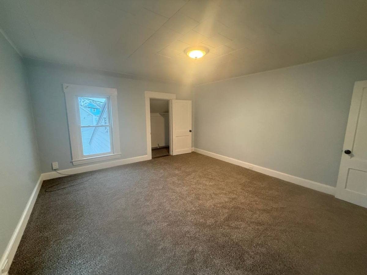 Apartment for rent at 597 Beech St, Manchester, NH 03104