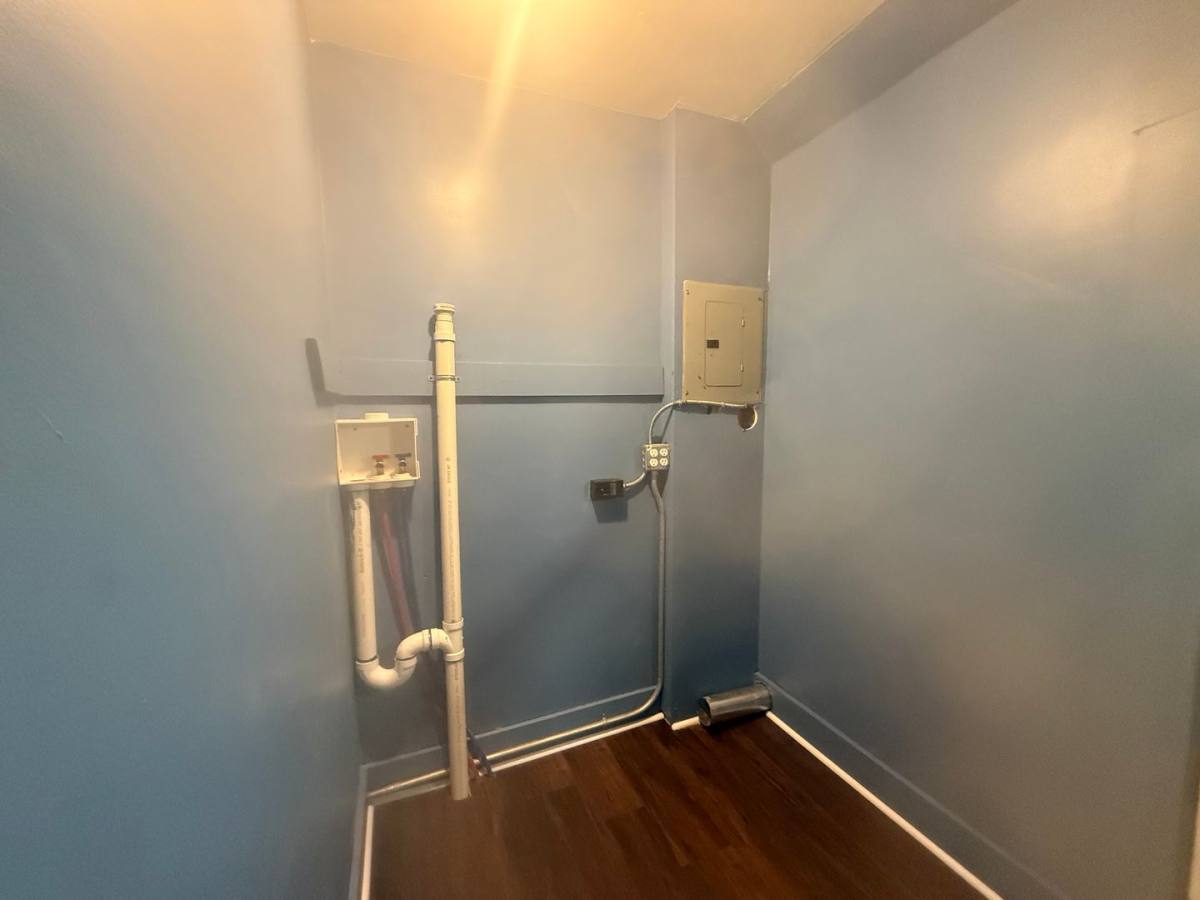 Apartment for rent at 597 Beech St, Manchester, NH 03104