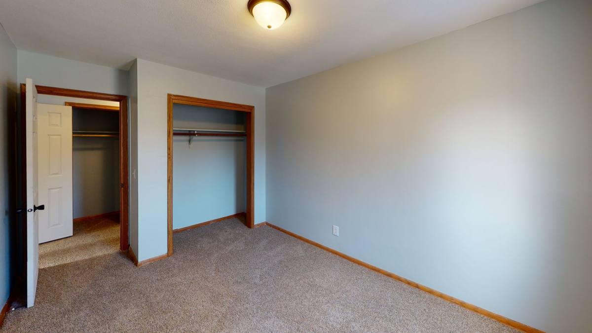 Apartment for rent at 3230 Penn Ave N, Minneapolis, MN 55412