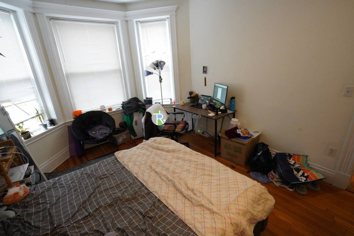 Apartment for rent at 1302 Commonwealth Ave #6, Allston, MA 02134