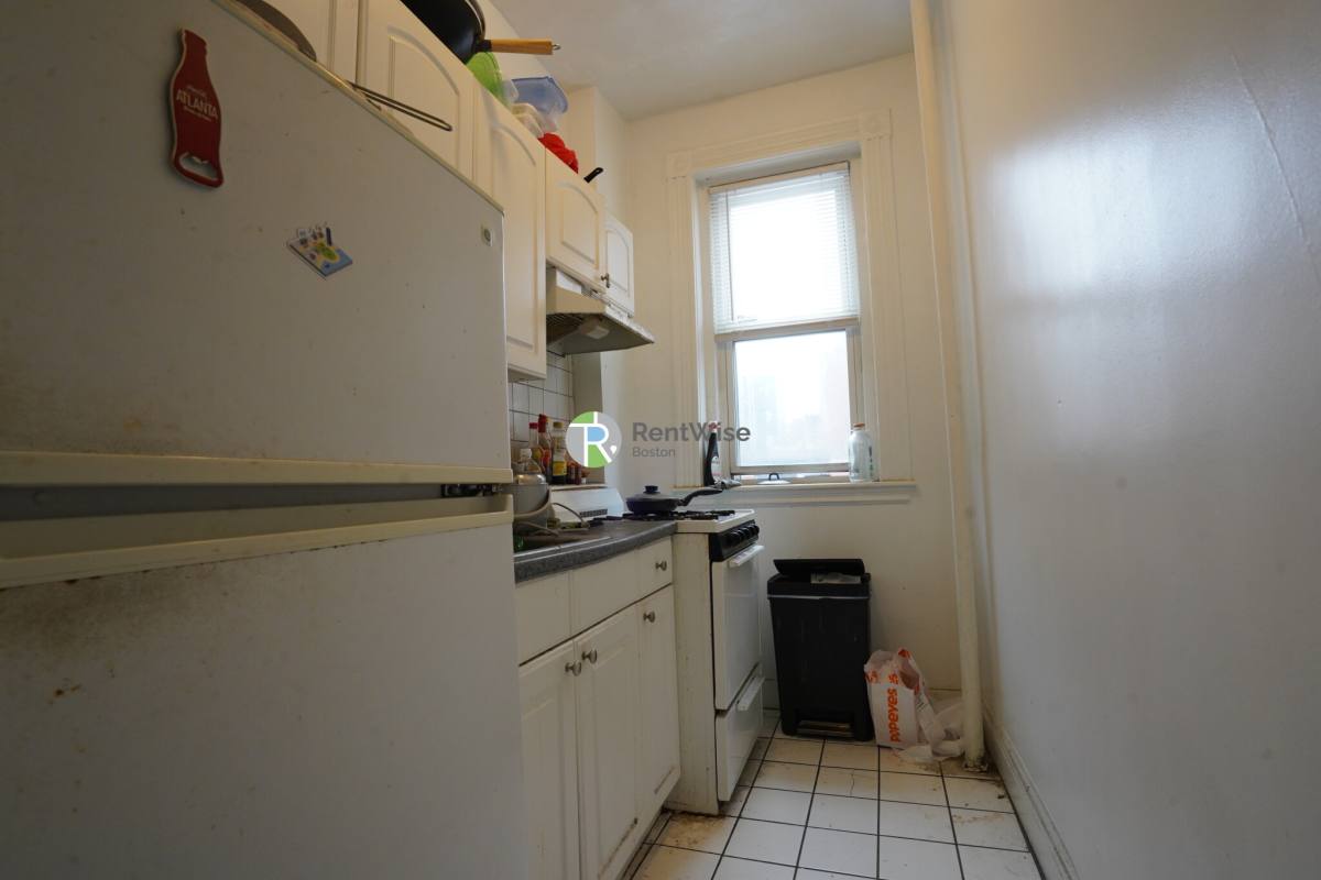 Apartment for rent at 1302 Commonwealth Ave #6, Allston, MA 02134