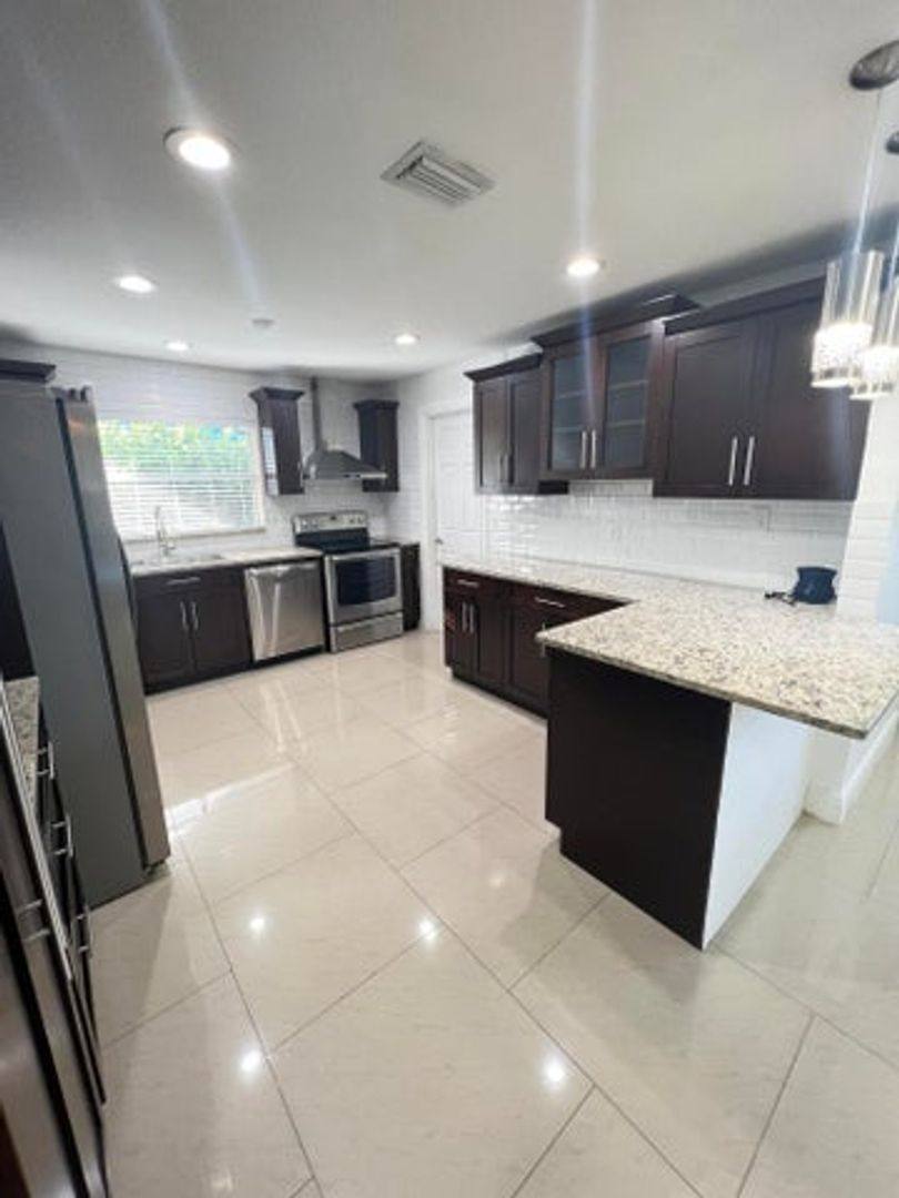 House for rent at 5858 Tarragon Dr, West Palm Beach, FL 33415
