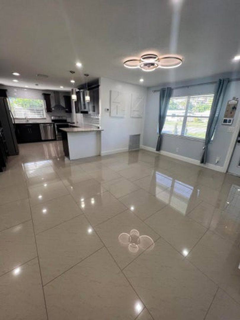 House for rent at 5858 Tarragon Dr, West Palm Beach, FL 33415