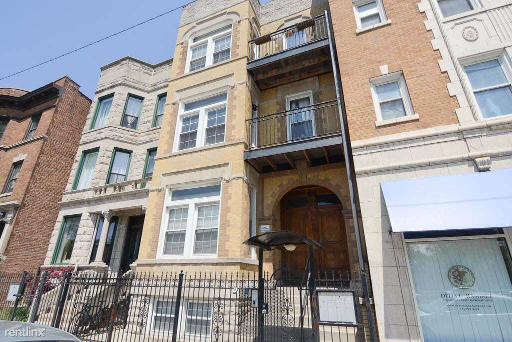 Apartment for rent at 3042 N #CI, Chicago, IL 60647
