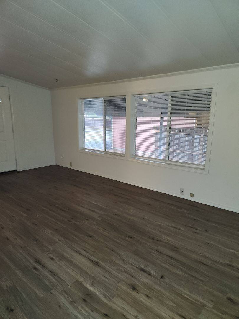 House for rent at 1125 2nd Ave, Sweet Home, OR 97386