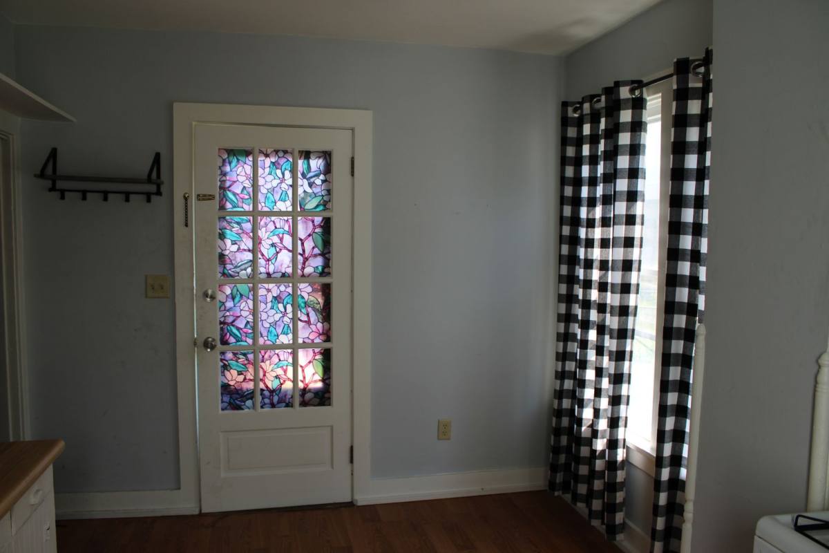 Apartment for rent at 109 Lumber St, Littlestown, PA 17340