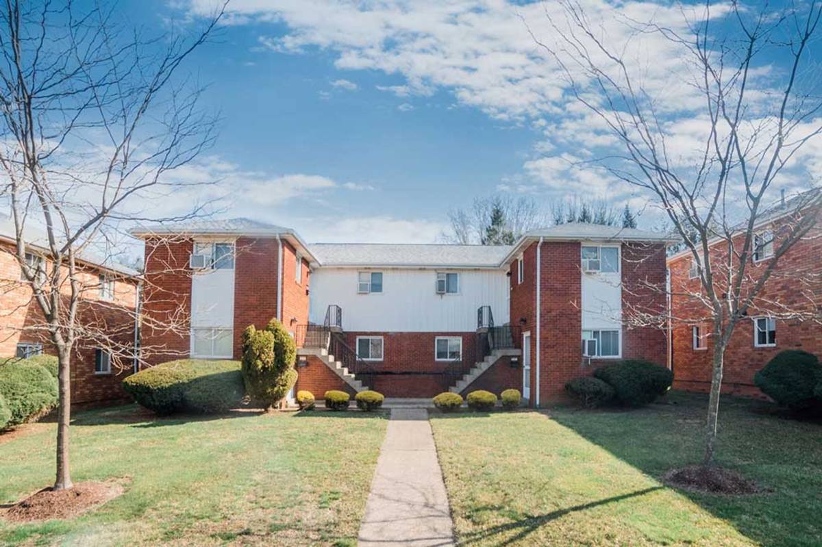 Apartment for rent at 549 Farview Dr, Greensburg, PA 15601